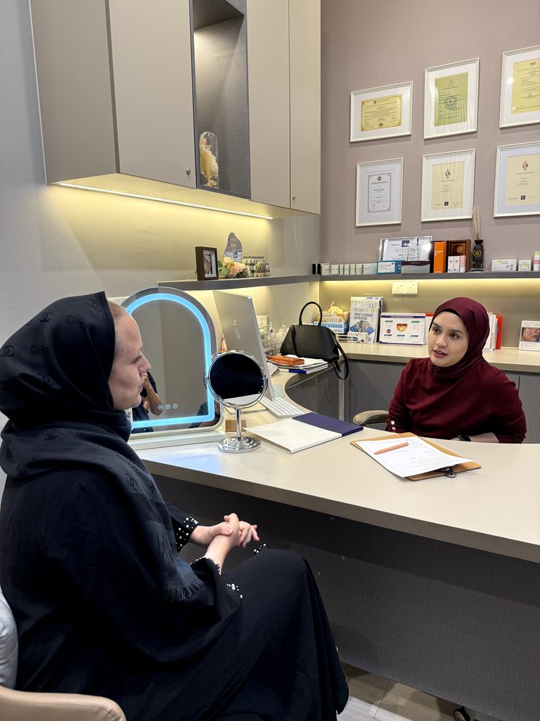Every pigmentation journey starts with understanding the skin. Dr. Zalikha Ruslan, The MAC clinic aesthetic doctor assesses the hyperpigmentation pattern, history and individual factors before recommending a treatment.